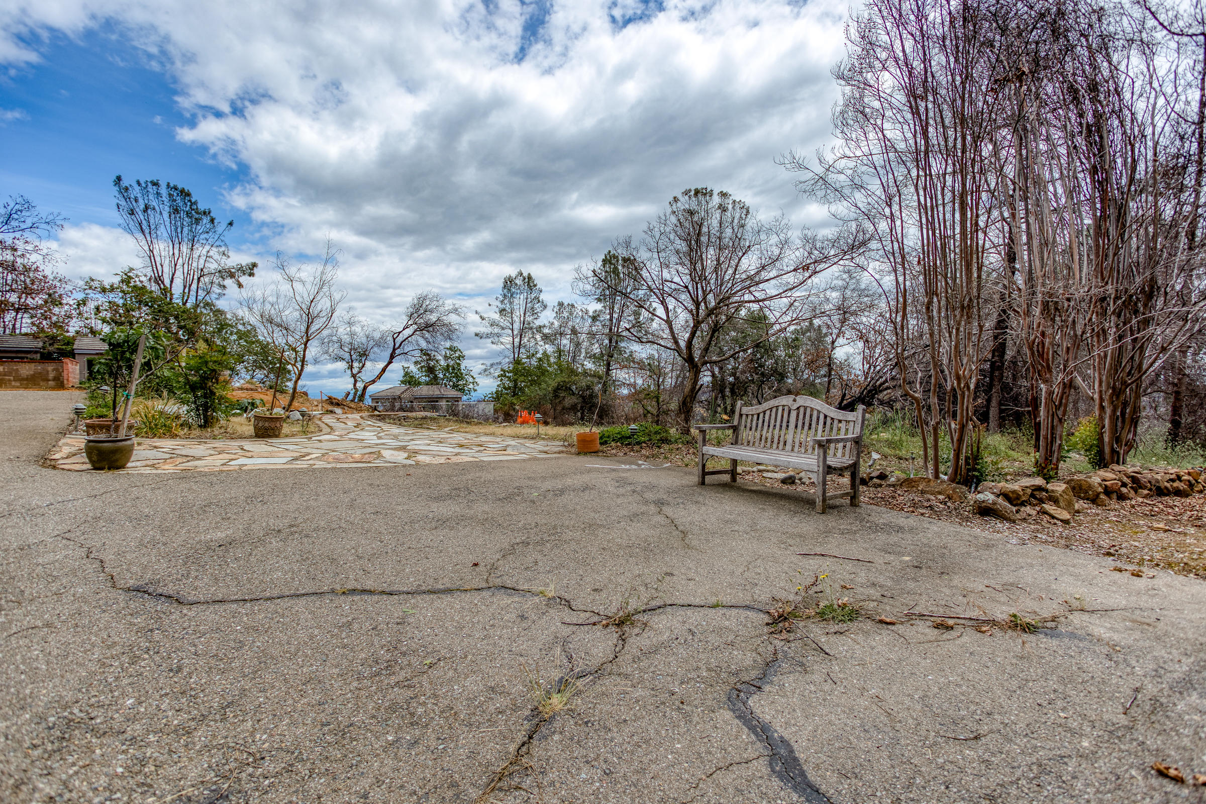 15839 Old Stage Coach Road Redding, CA 96001 - Photo 16 of 16 extra parking too!