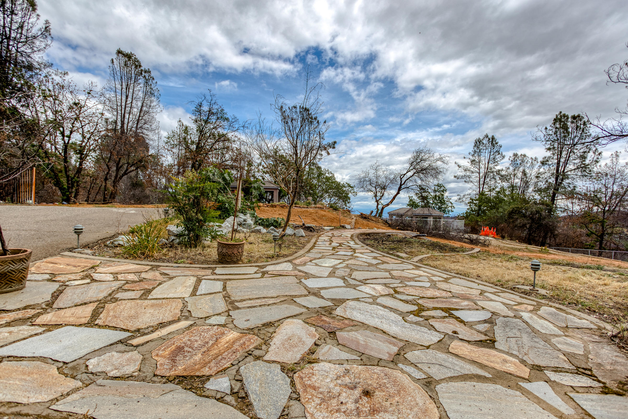 15839 Old Stage Coach Road Redding, CA 96001 - Photo 7 of 16 Nice stone walkways