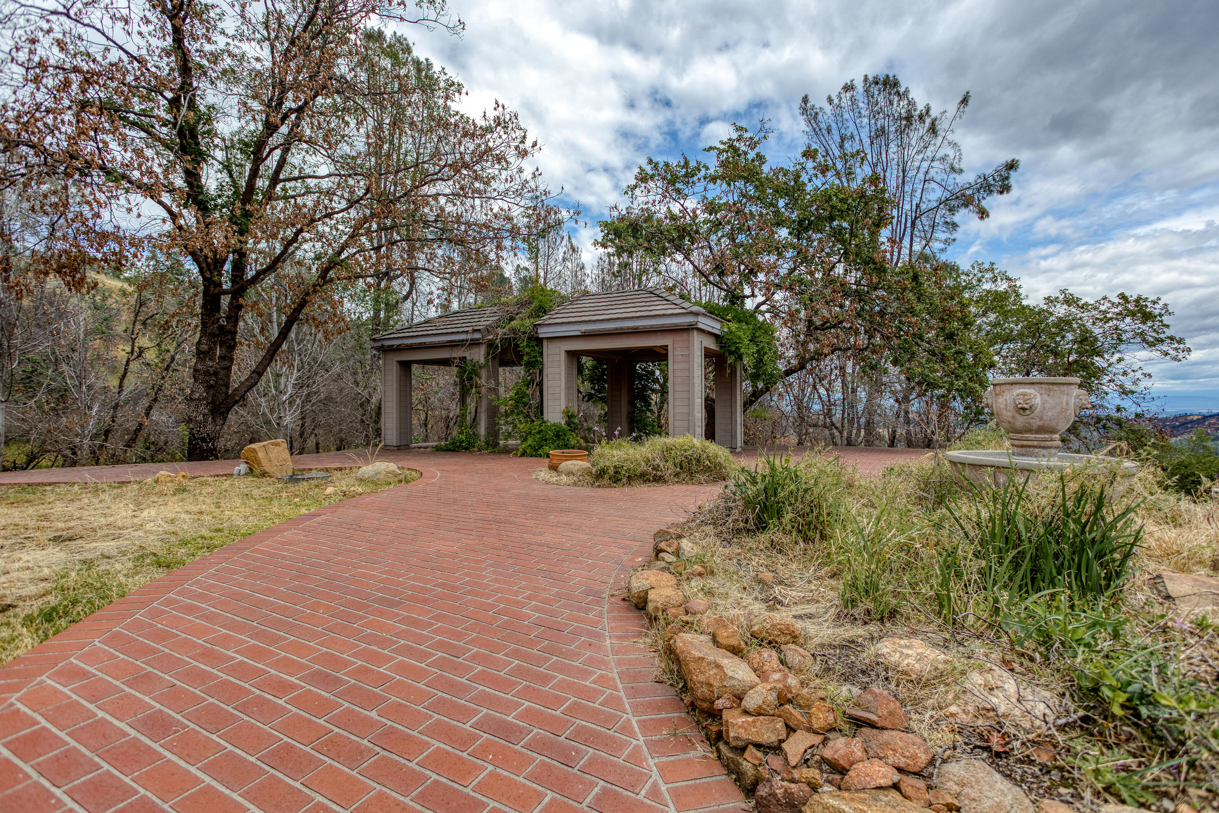 15839 Old Stage Coach Road Redding, CA 96001 - Photo 10 of 16 cement tile roofs on all 4 huts
