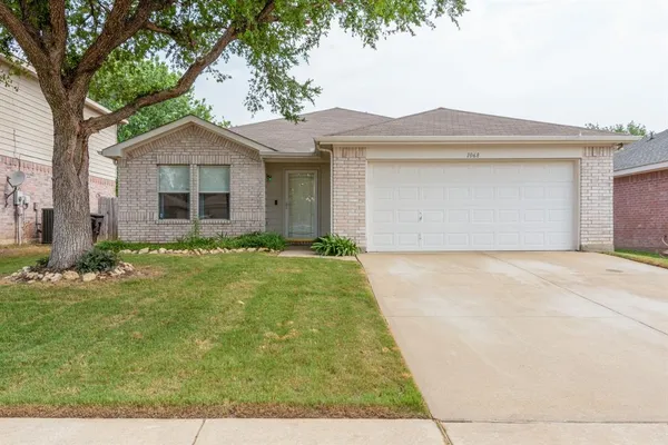 $2,195 | 1068 Silver Spur Lane, Fort Worth, TX 76179