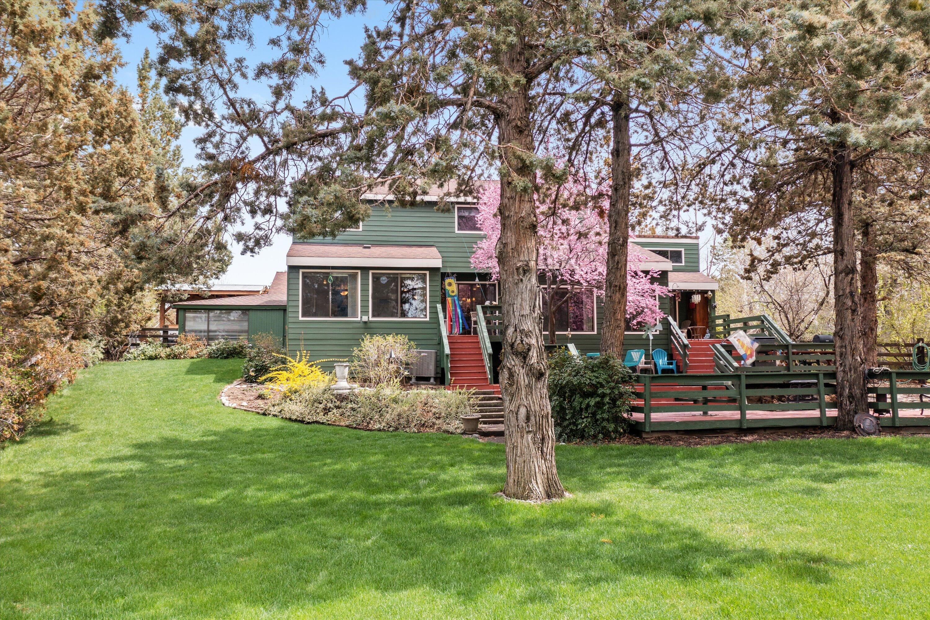 63990 O. B. Riley Road Bend, OR 97703 - Photo 4 of 53 66-0230_230504_JILLROSELL