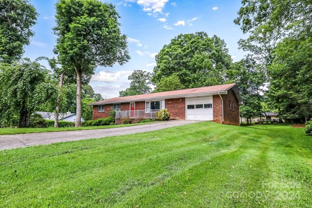 20 Ashcroft Road Arden, NC 28704 - Photo 1 of 21 Gallery Image 1