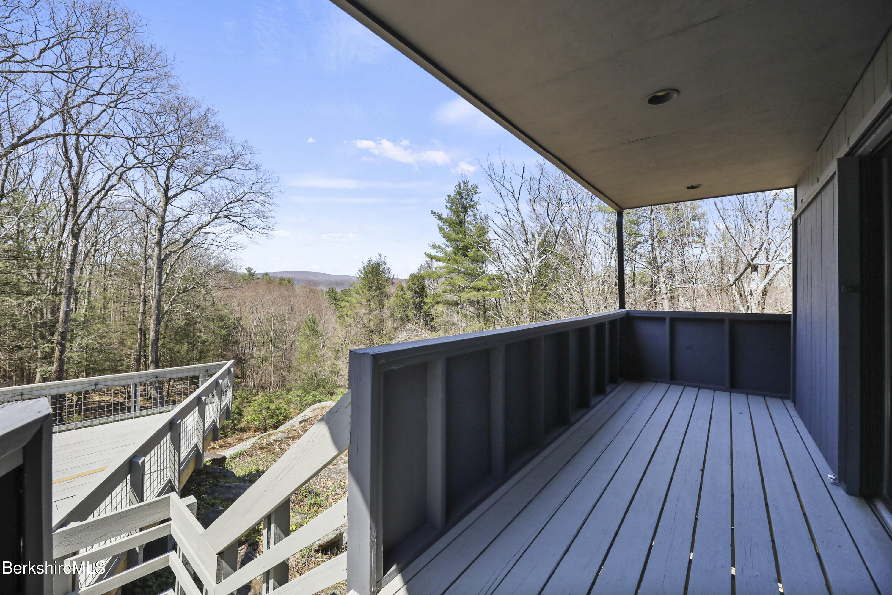 18 Glendale Road West Stockbridge, MA 01236 - Photo 41 of 49 290 Second Floor Garage Porch
