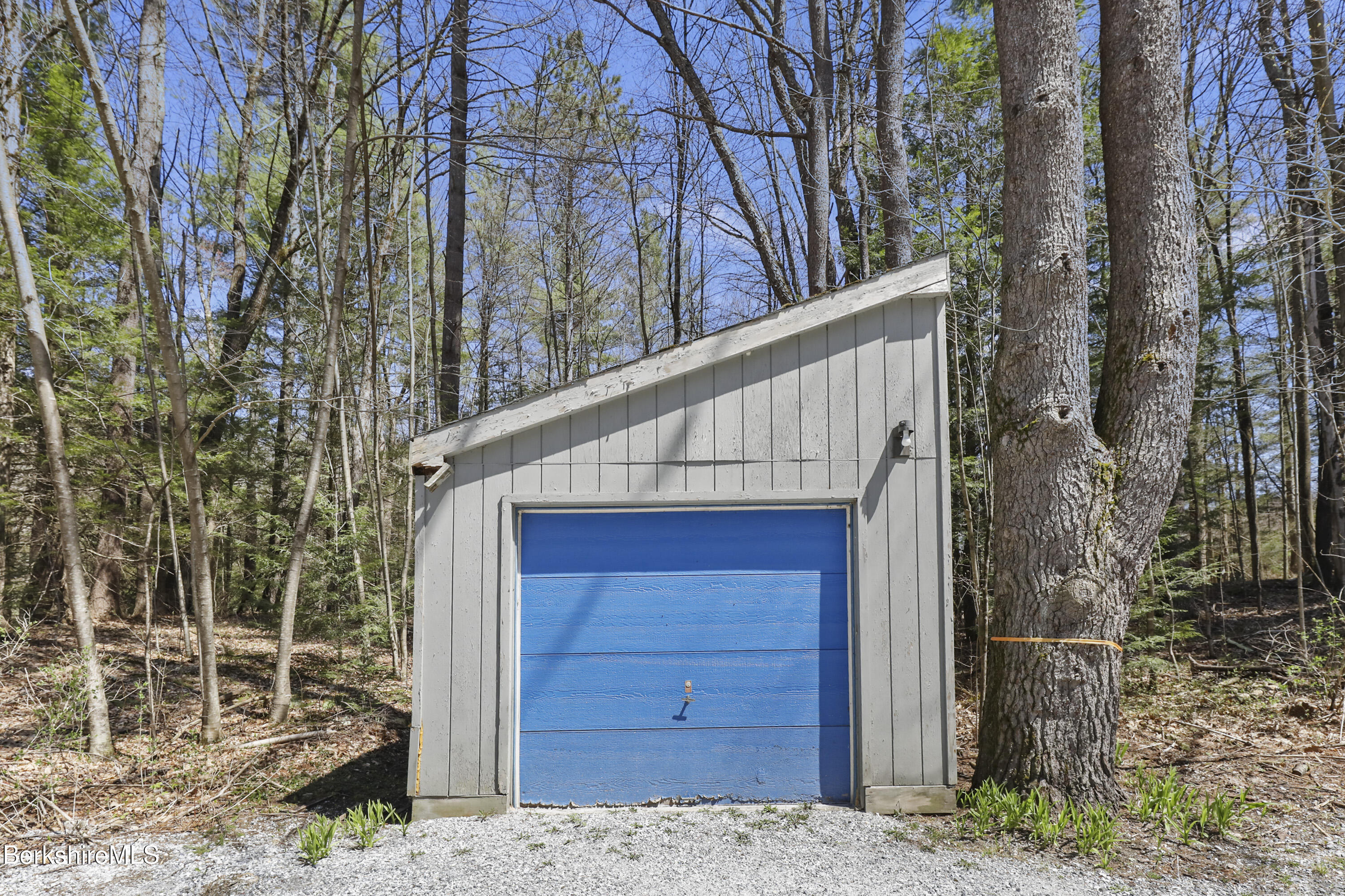 18 Glendale Road West Stockbridge, MA 01236 - Photo 43 of 49 300 Garage Two