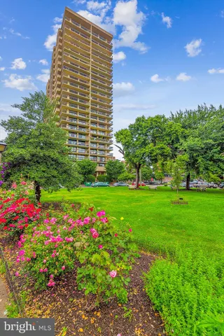 $3,750 | 400 Madison Street, Unit 1707, Alexandria, VA 22314