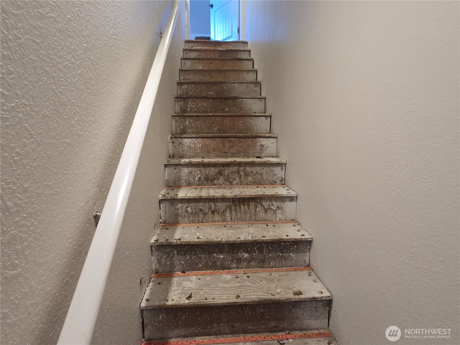 8405 24th Avenue Southwest Seattle, WA 98106 - Photo 3 of 14 a view of entryway