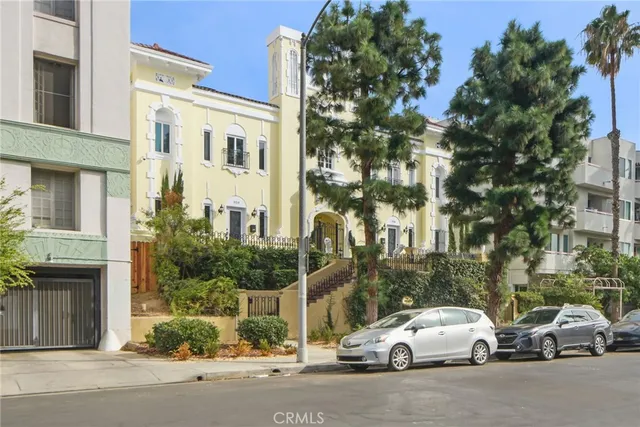 $1,290,000 | 324 South Kingsley Drive, Los Angeles, CA 90020