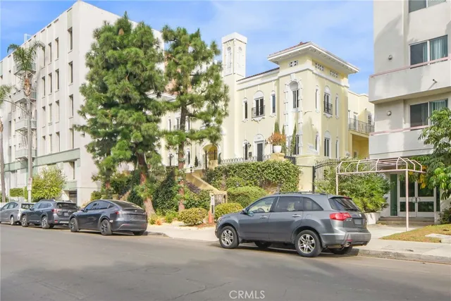 $1,290,000 | 324 South Kingsley Drive, Los Angeles, CA 90020