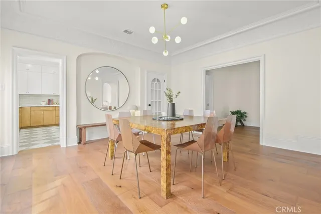 $1,290,000 | 324 South Kingsley Drive, Los Angeles, CA 90020