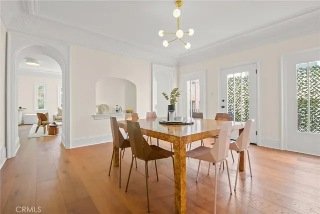 $1,290,000 | 324 South Kingsley Drive, Los Angeles, CA 90020