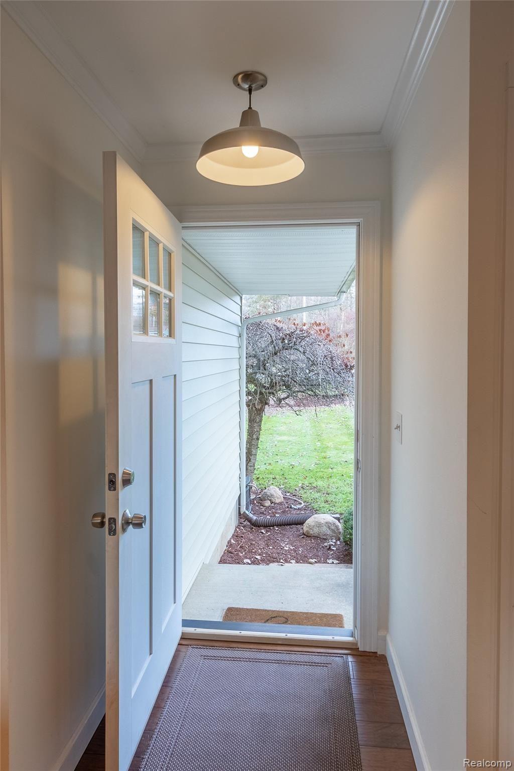 2271 Haslett Road East Lansing, MI 48823 - Photo 4 of 48 Final-8.jpg