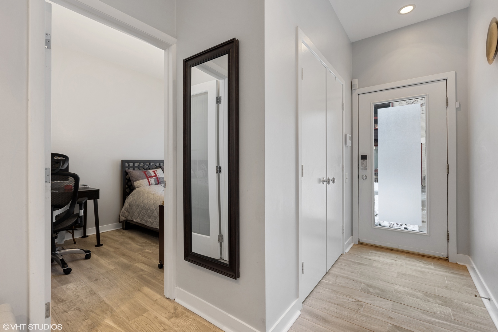 1240 West Cottage Place Chicago, IL 60607 - Photo 2 of 28