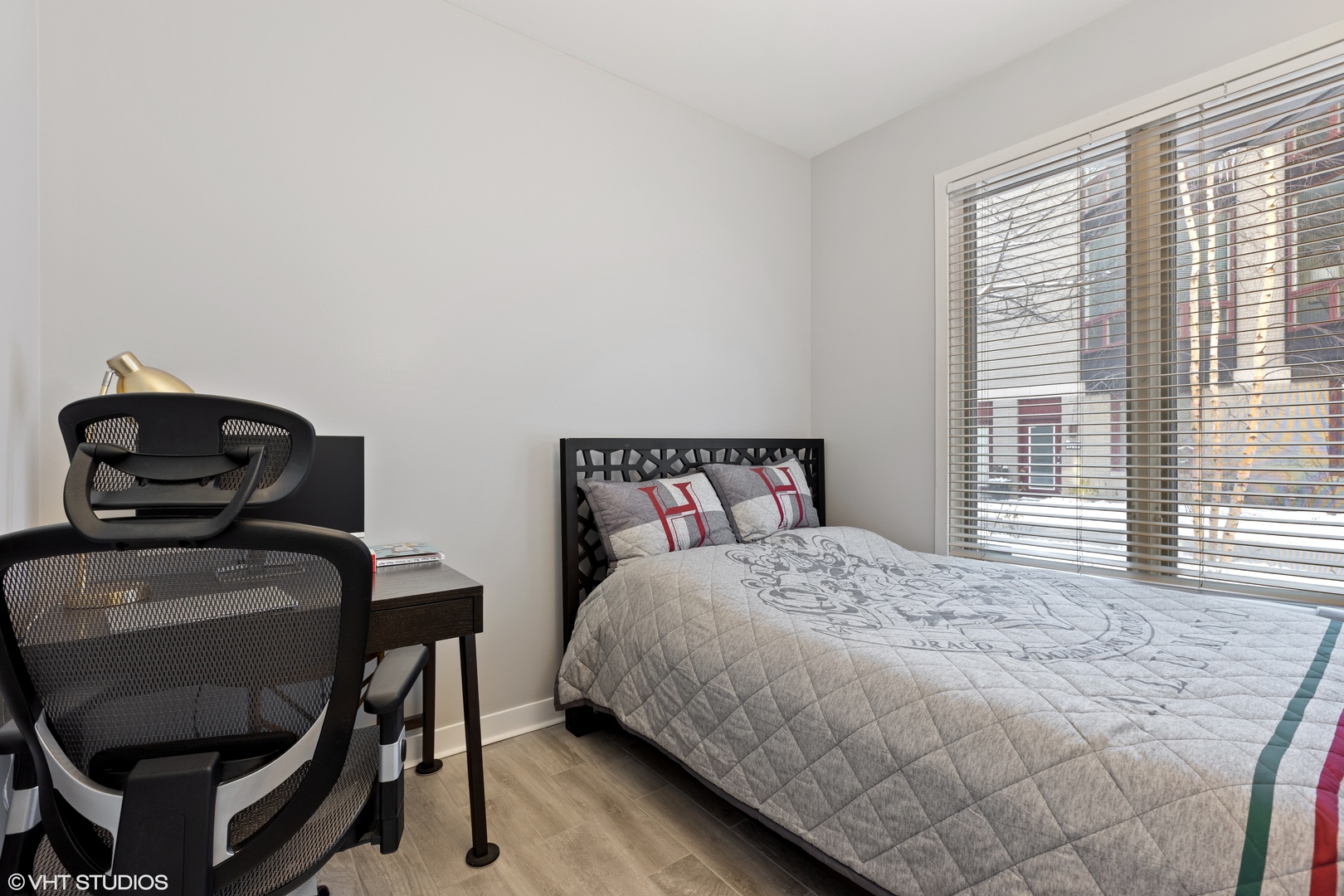 1240 West Cottage Place Chicago, IL 60607 - Photo 3 of 28