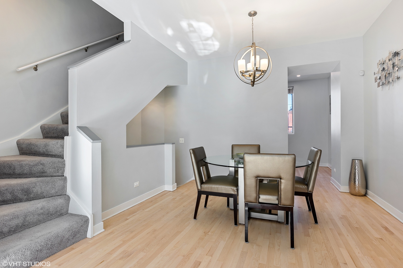 1240 West Cottage Place Chicago, IL 60607 - Photo 8 of 28