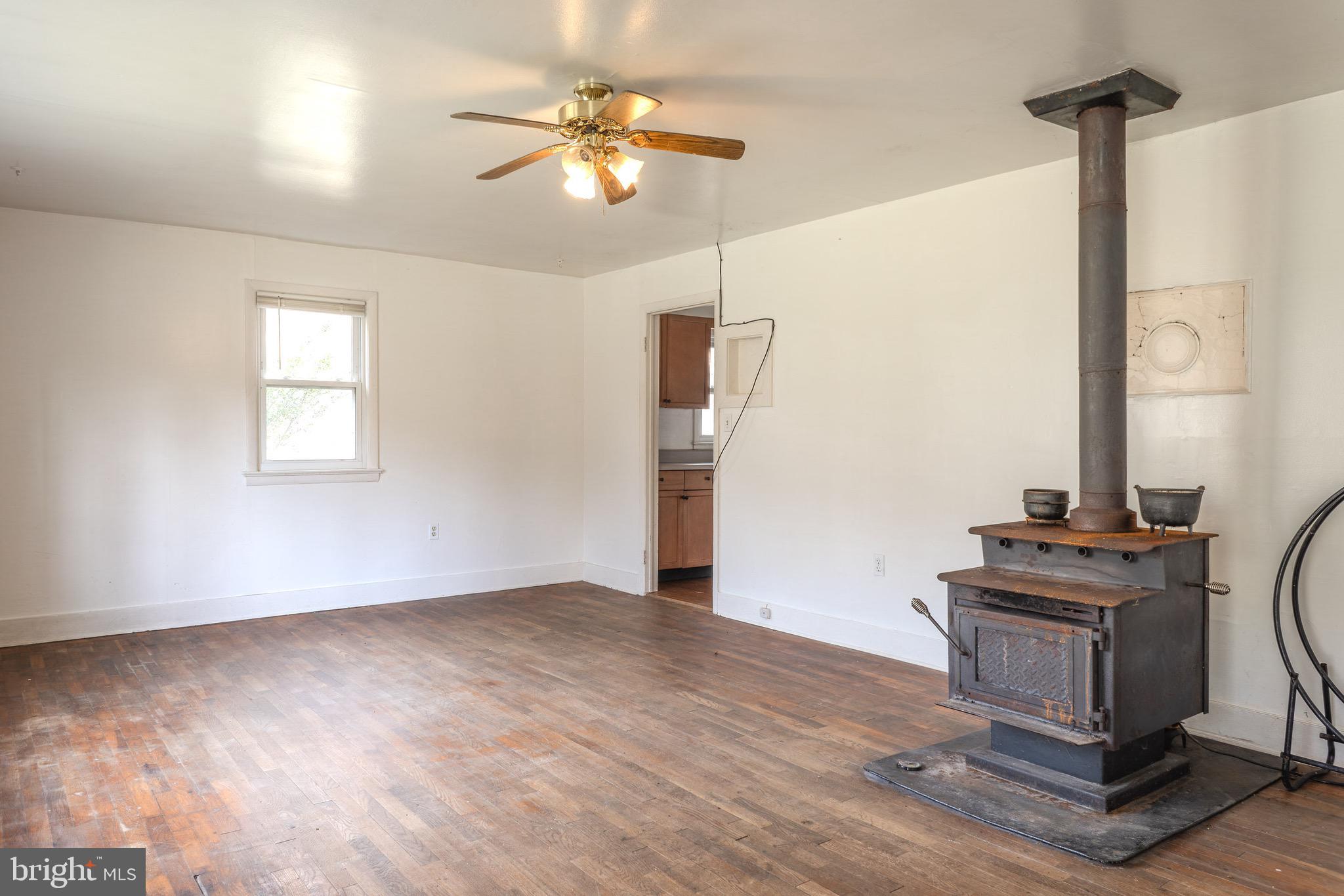 326 Keyser Run Road Washington, VA 22747 - Photo 9 of 33