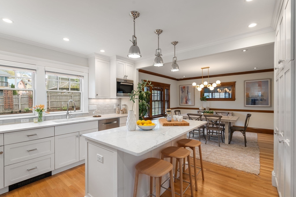 33 Longfellow Road Melrose, MA 02176 - Photo 15 of 38