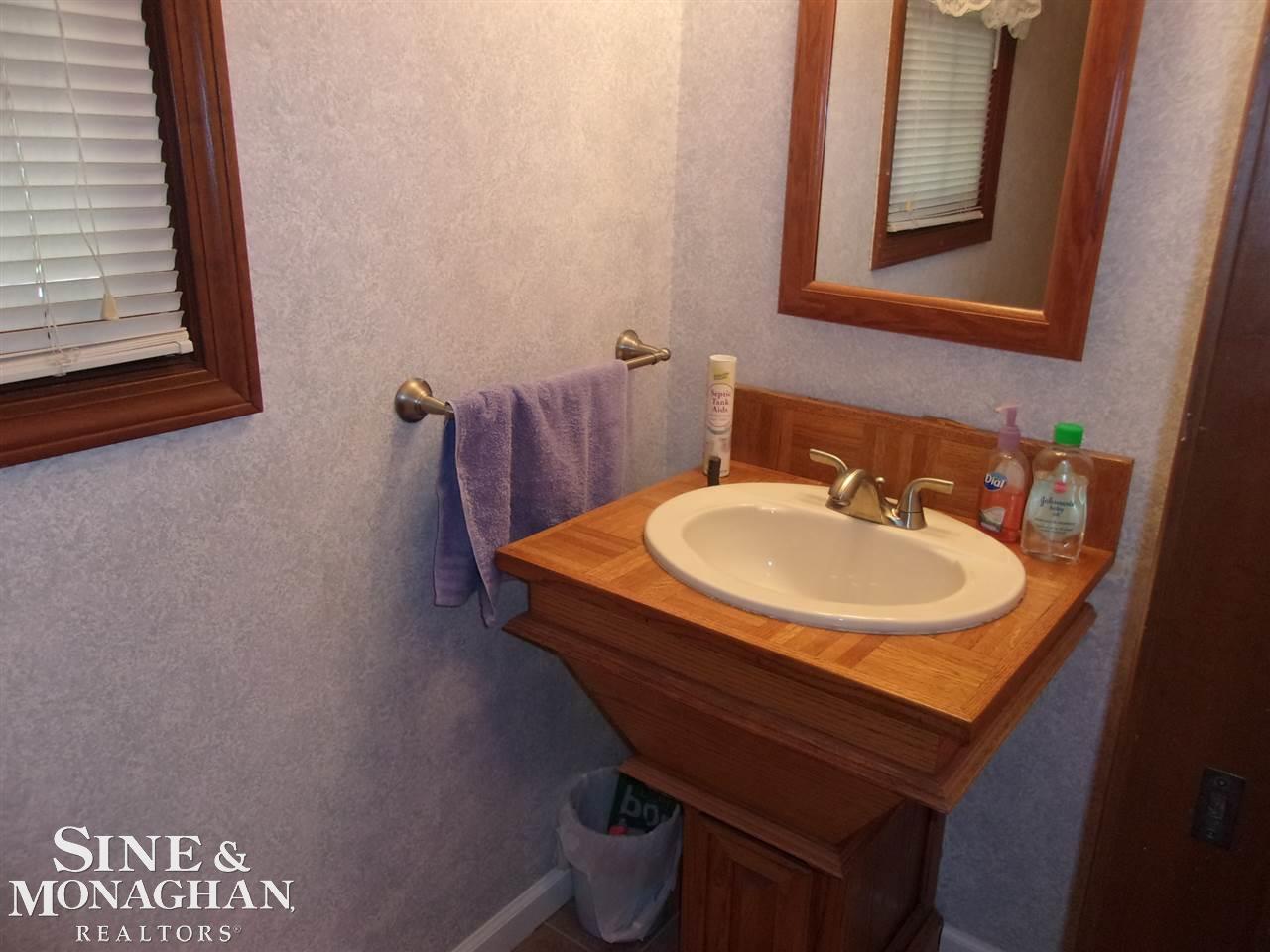 8819 Stone Road Algonac, MI 48001 - Photo 23 of 31 31293372-22.JPG