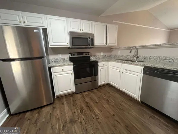 $1,750 | 545 Rustwood Drive, Athens, GA 30606