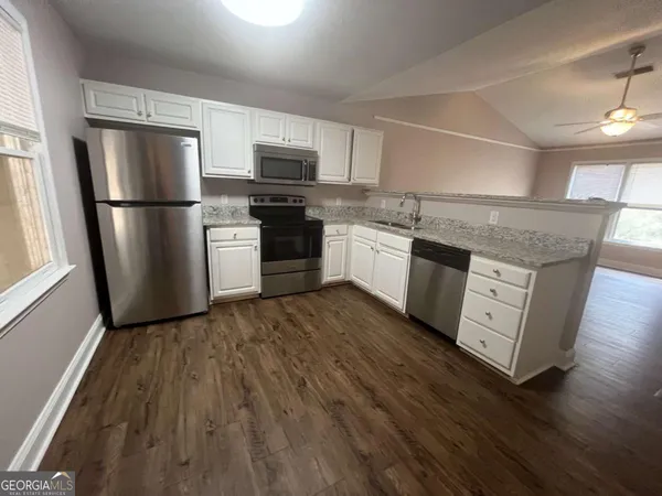 $1,750 | 545 Rustwood Drive, Athens, GA 30606