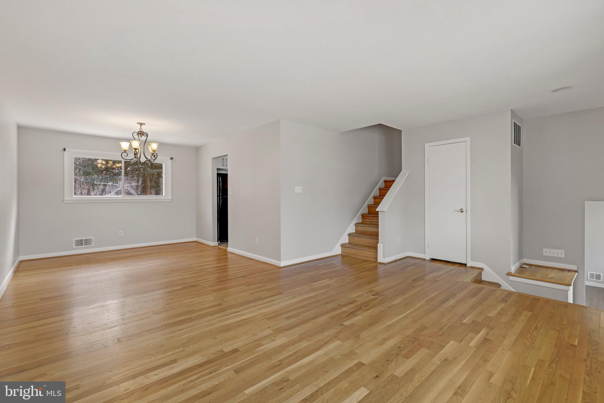 8905 Battery Road Alexandria, VA 22308 - Photo 2 of 43