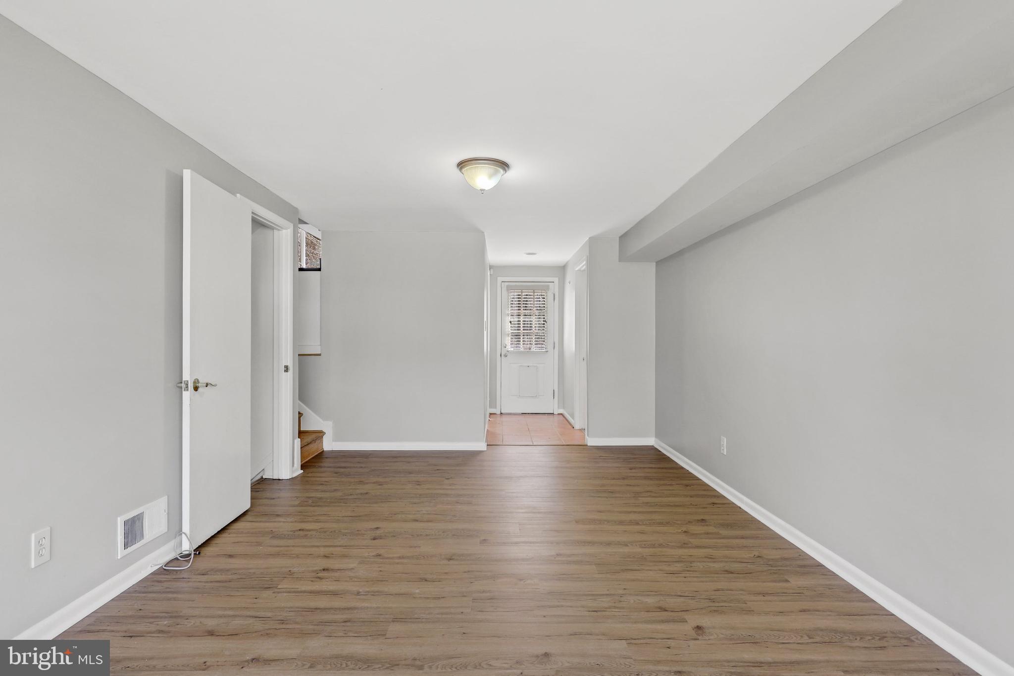 8905 Battery Road Alexandria, VA 22308 - Photo 12 of 43