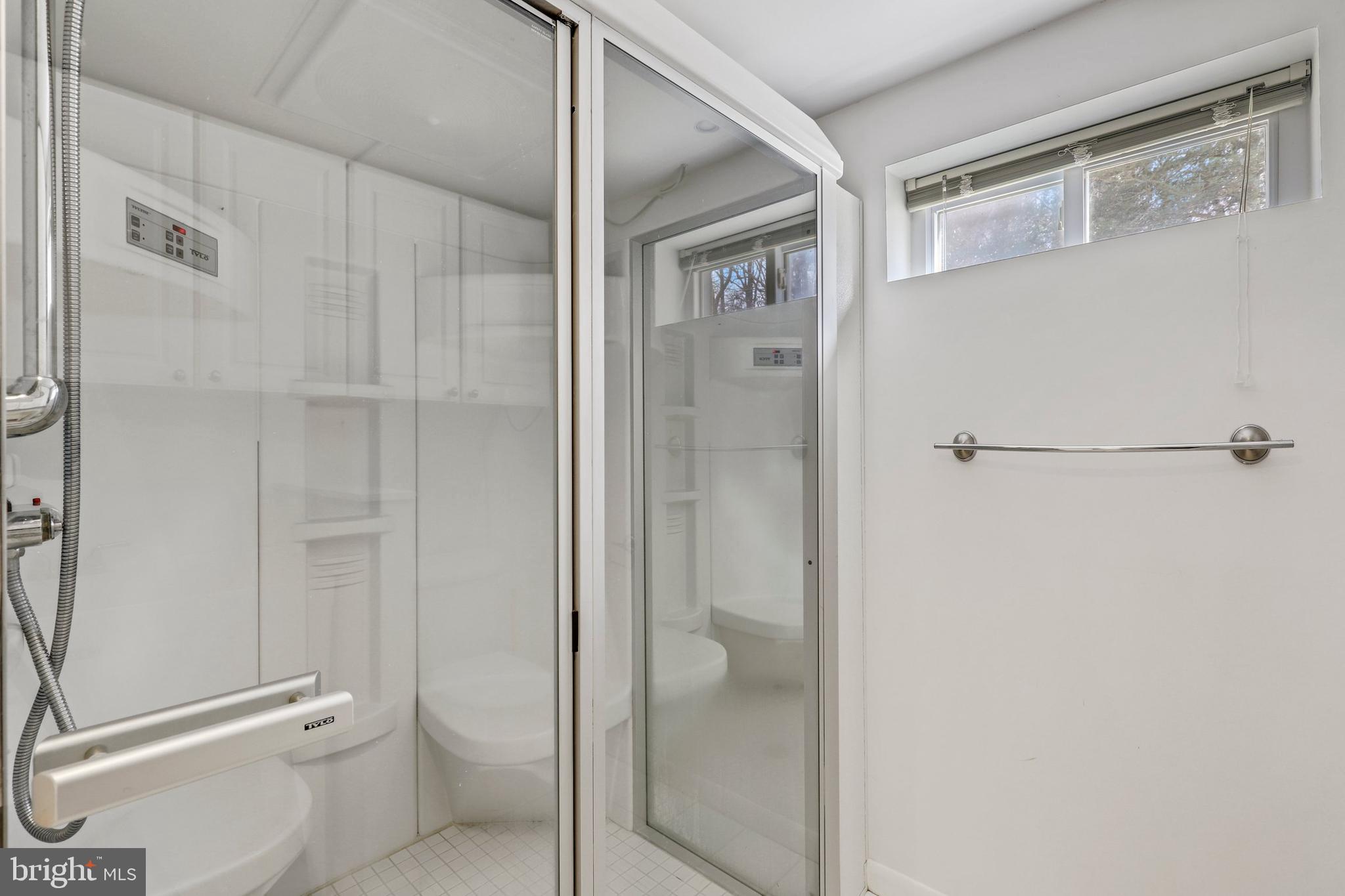 8905 Battery Road Alexandria, VA 22308 - Photo 20 of 43
