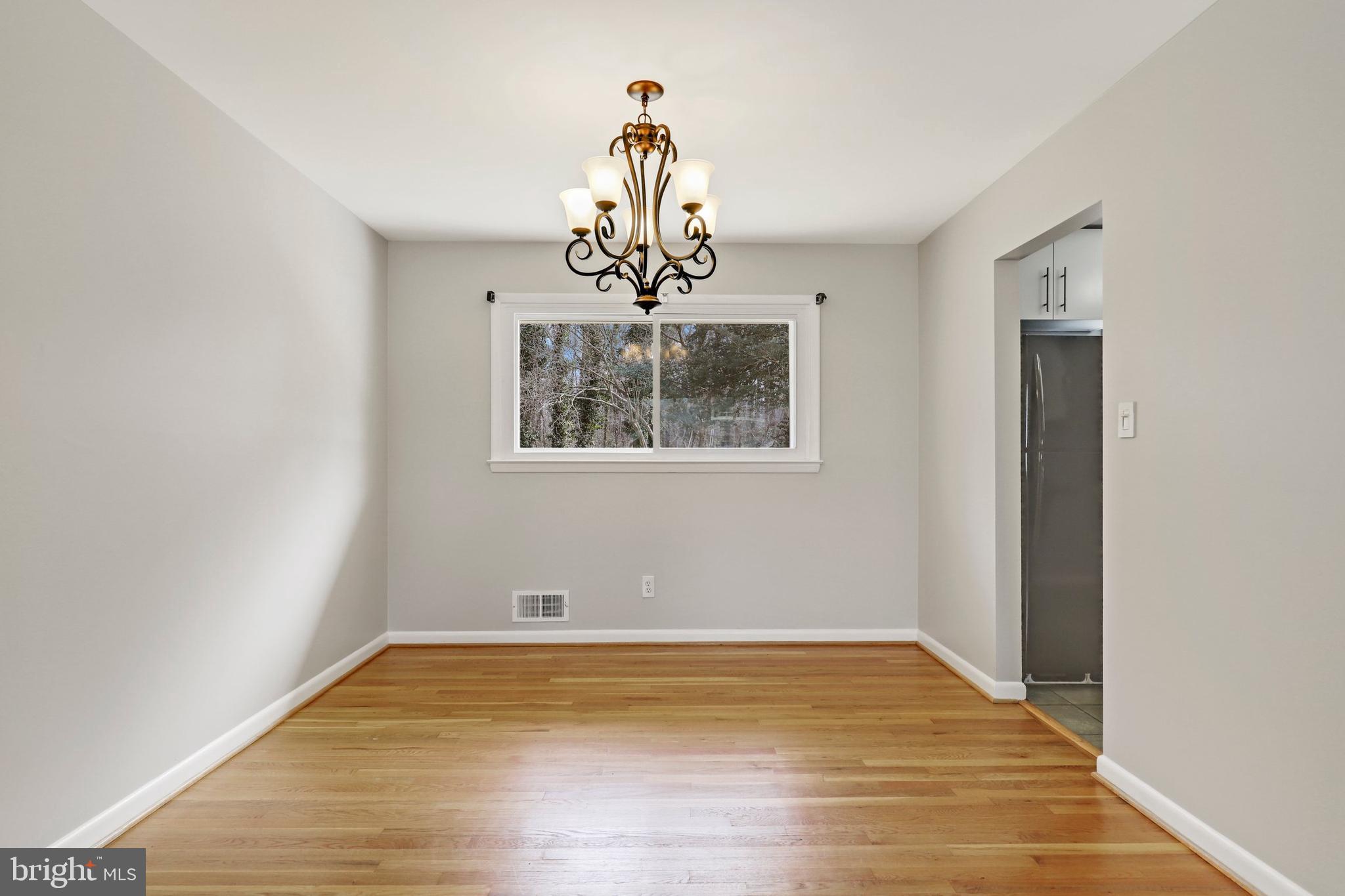 8905 Battery Road Alexandria, VA 22308 - Photo 4 of 43