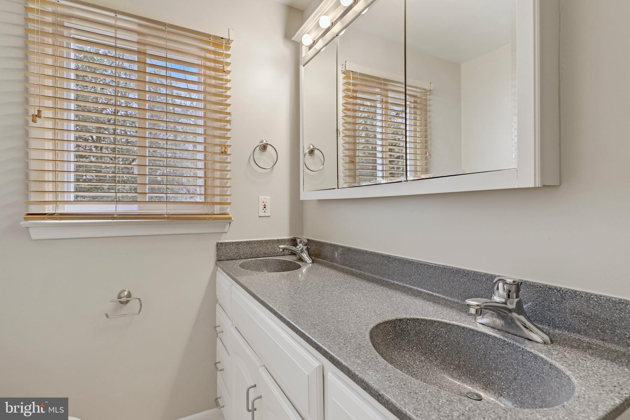 8905 Battery Road Alexandria, VA 22308 - Photo 34 of 43