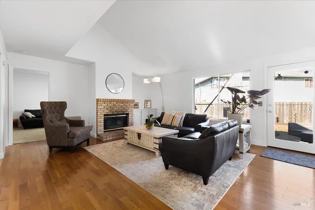 $940,000 | 1705 Walnut Creek Drive, Santa Rosa, CA 95403