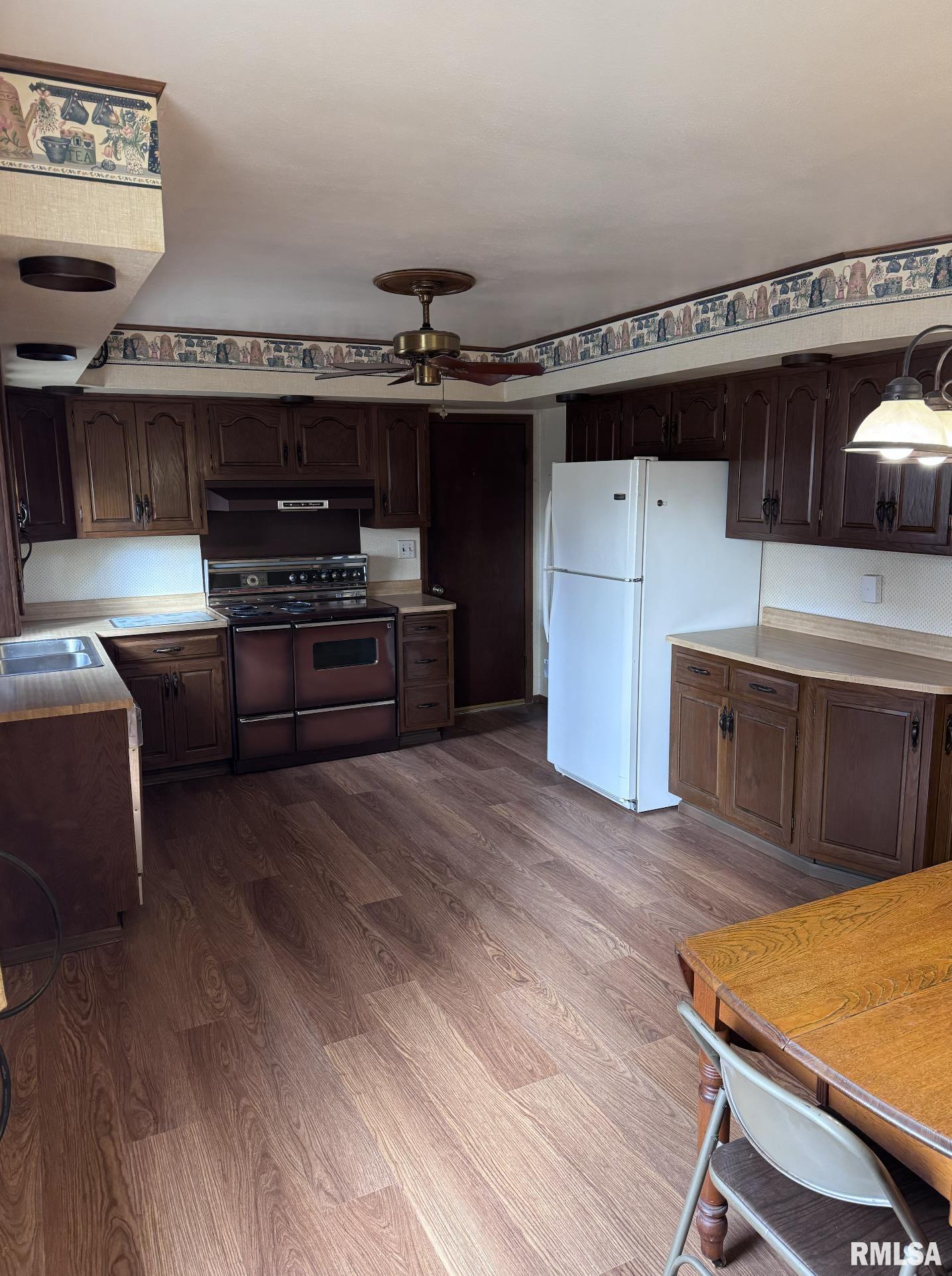 203 1/2 Mary Street Washington, IL 61571 - Photo 11 of 34