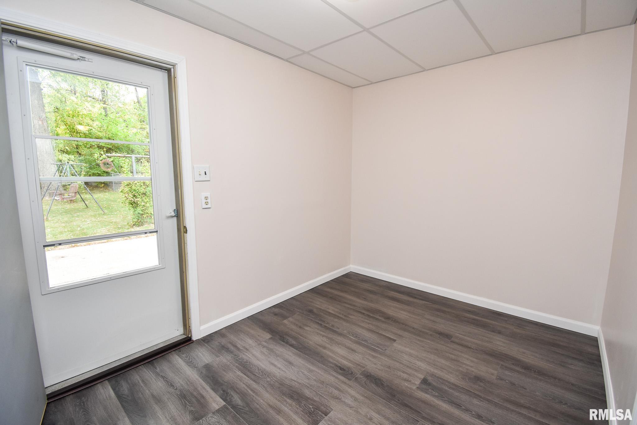 203 1/2 Mary Street Washington, IL 61571 - Photo 18 of 34