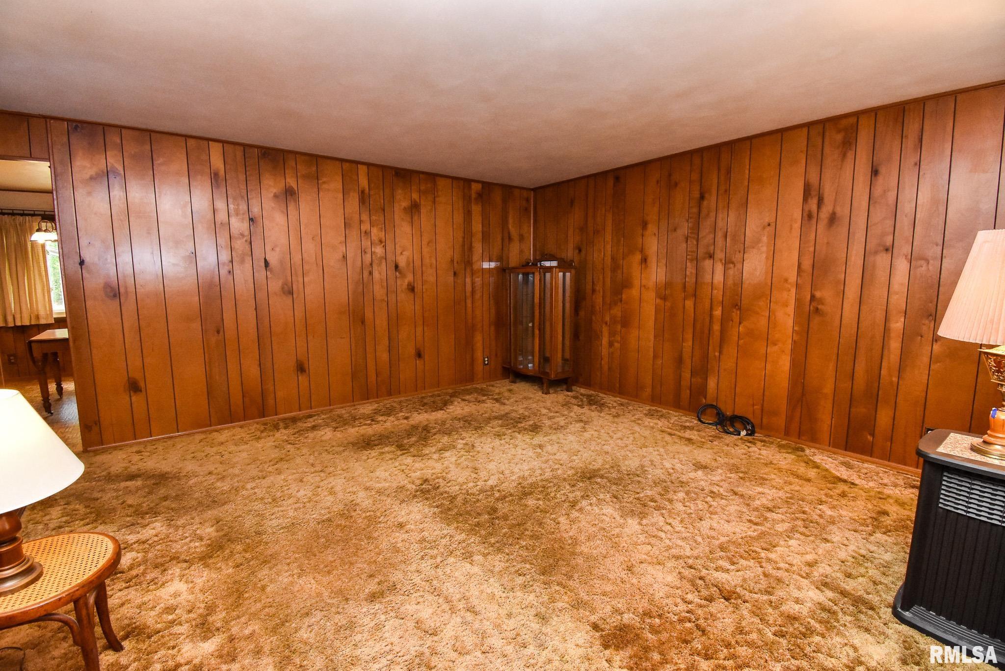 203 1/2 Mary Street Washington, IL 61571 - Photo 4 of 34