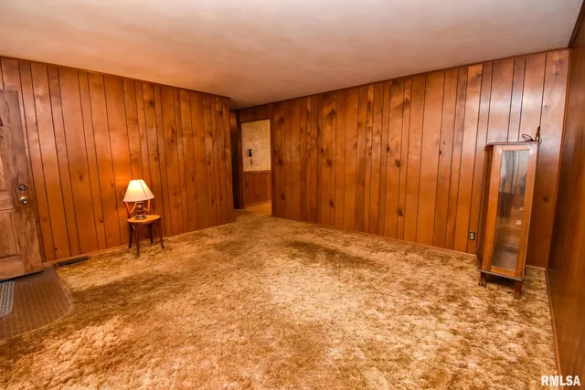 $158,000 | 203 1/2 Mary Street, Washington, IL 61571