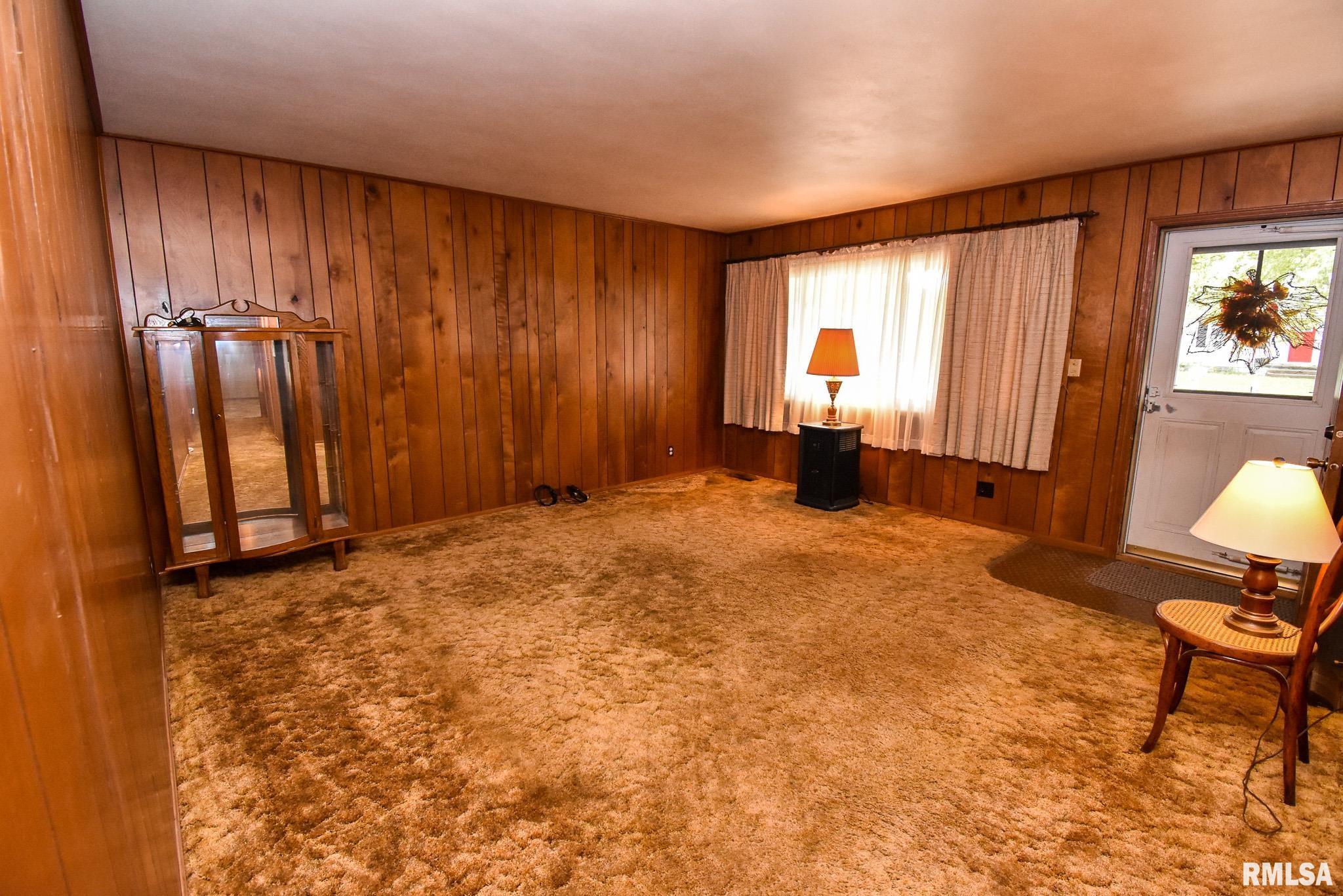 203 1/2 Mary Street Washington, IL 61571 - Photo 7 of 34