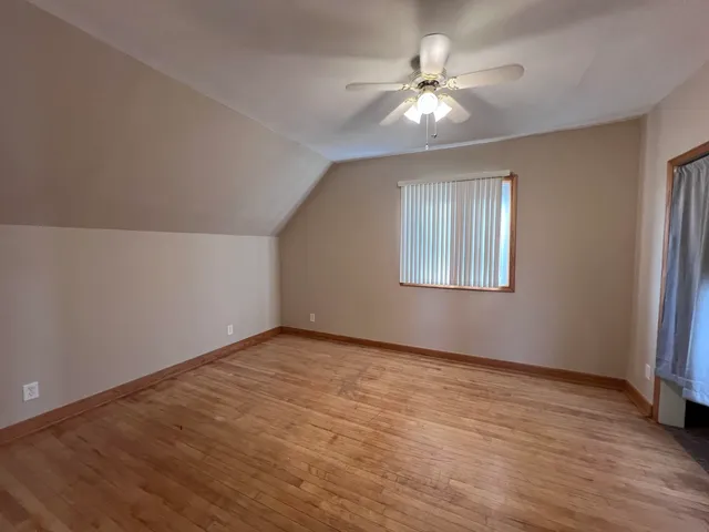 $1,400 | 1620 Iowa Avenue, Superior, WI 54880