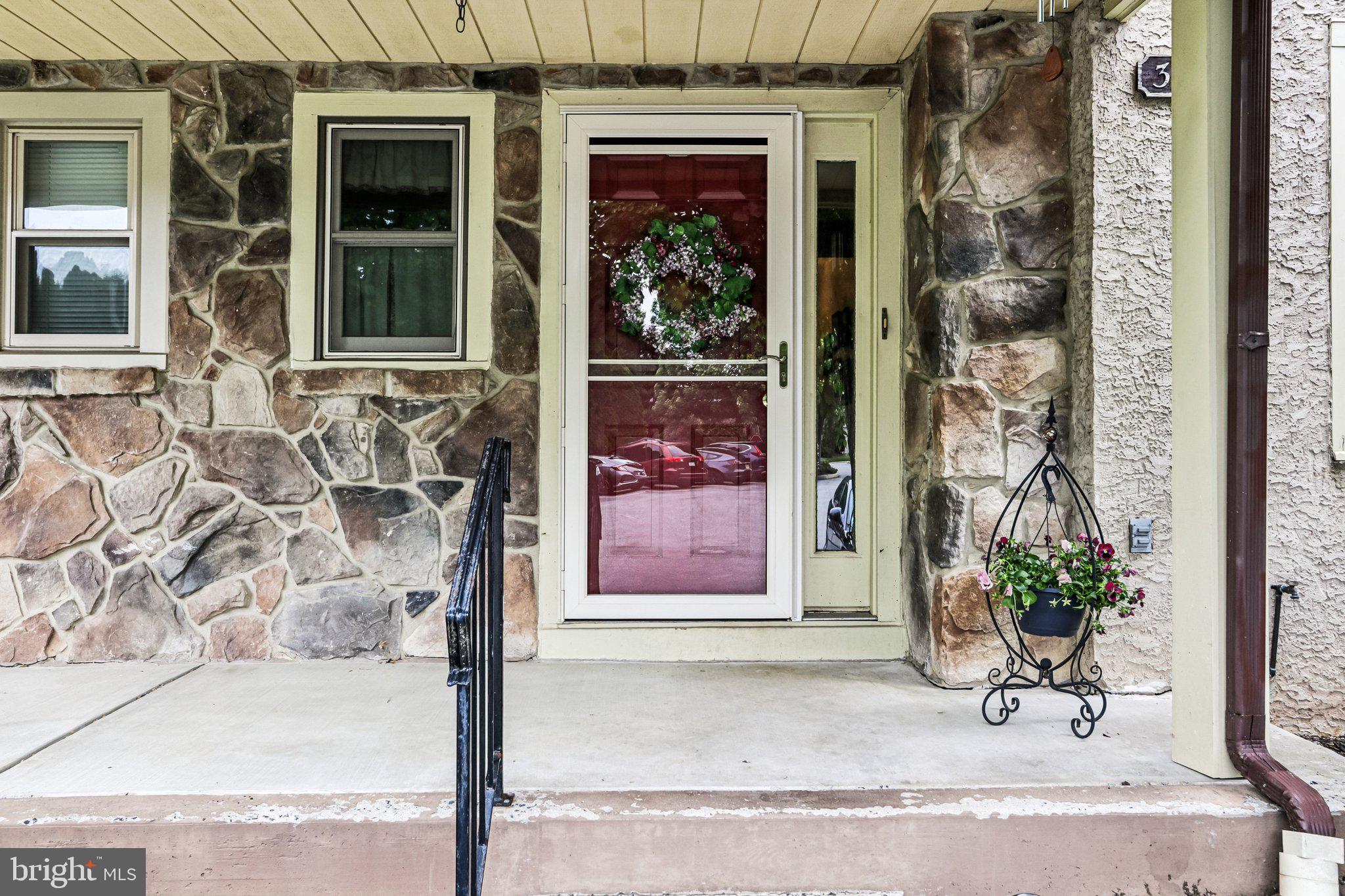 36 Independence Place, Unit 36 Chesterbrook, PA 19087 - Photo 2 of 55 Front Entry