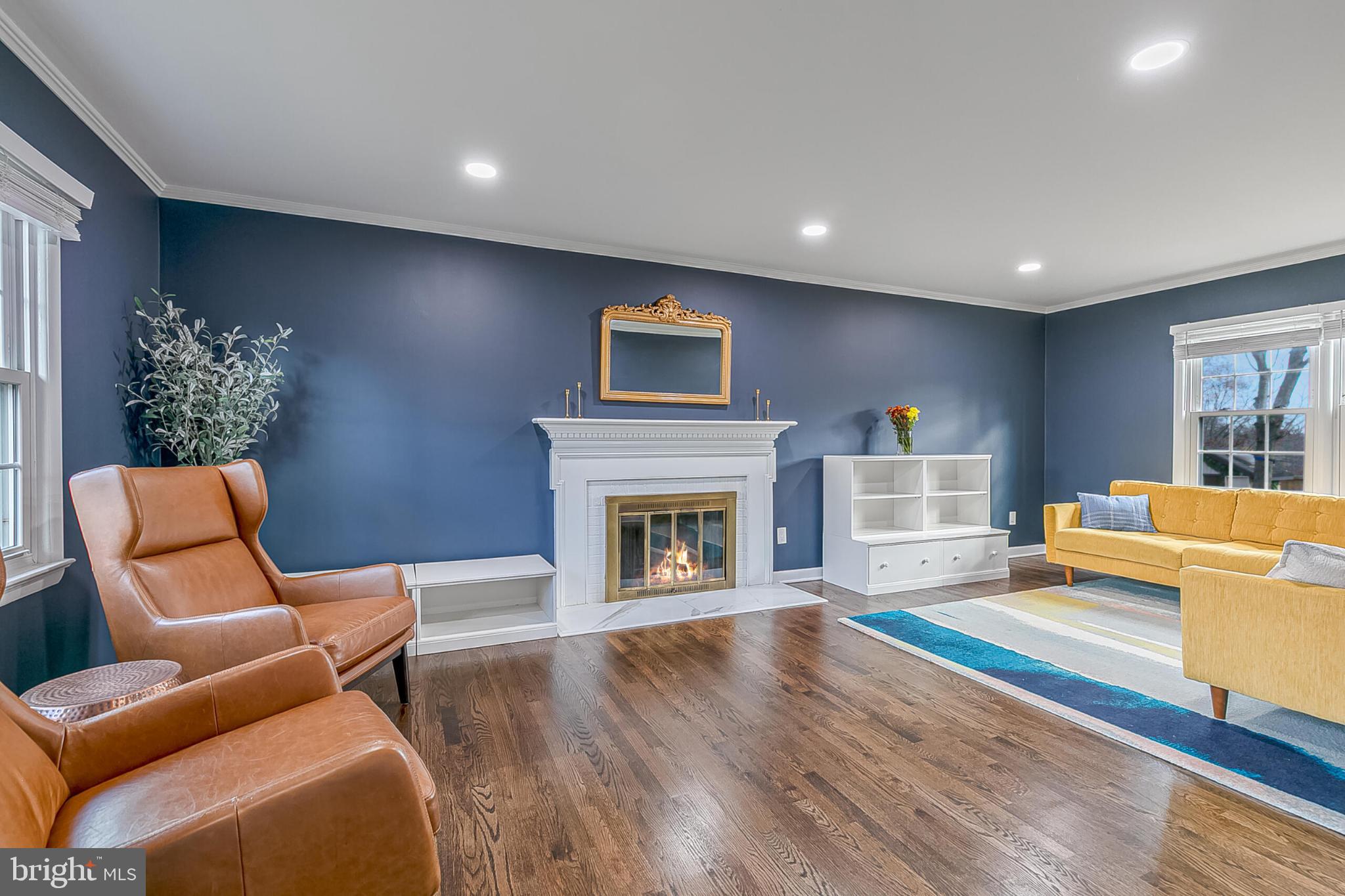 3419 Ramsgate Terrace Alexandria, VA 22309 - Photo 4 of 36 Chic living space with modern elegance.