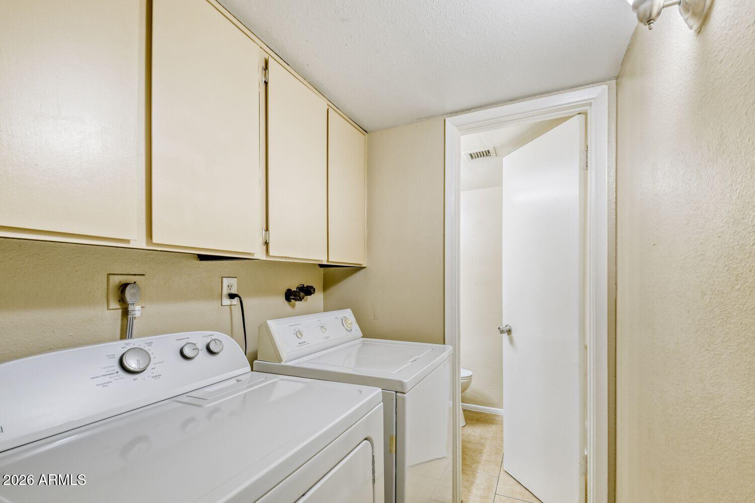 4625 West Thomas Road, Unit 39 Phoenix, AZ 85031 - Photo 5 of 20 Laundry Room