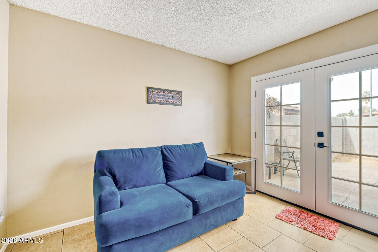 4625 West Thomas Road, Unit 39 Phoenix, AZ 85031 - Photo 10 of 20 Family Room or Dining