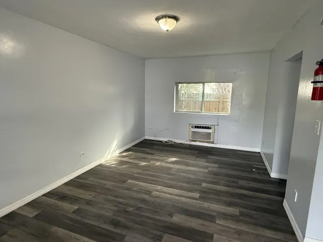 $1,400 | 131 East 27th Street, Unit 3, Riviera Beach, FL 33404