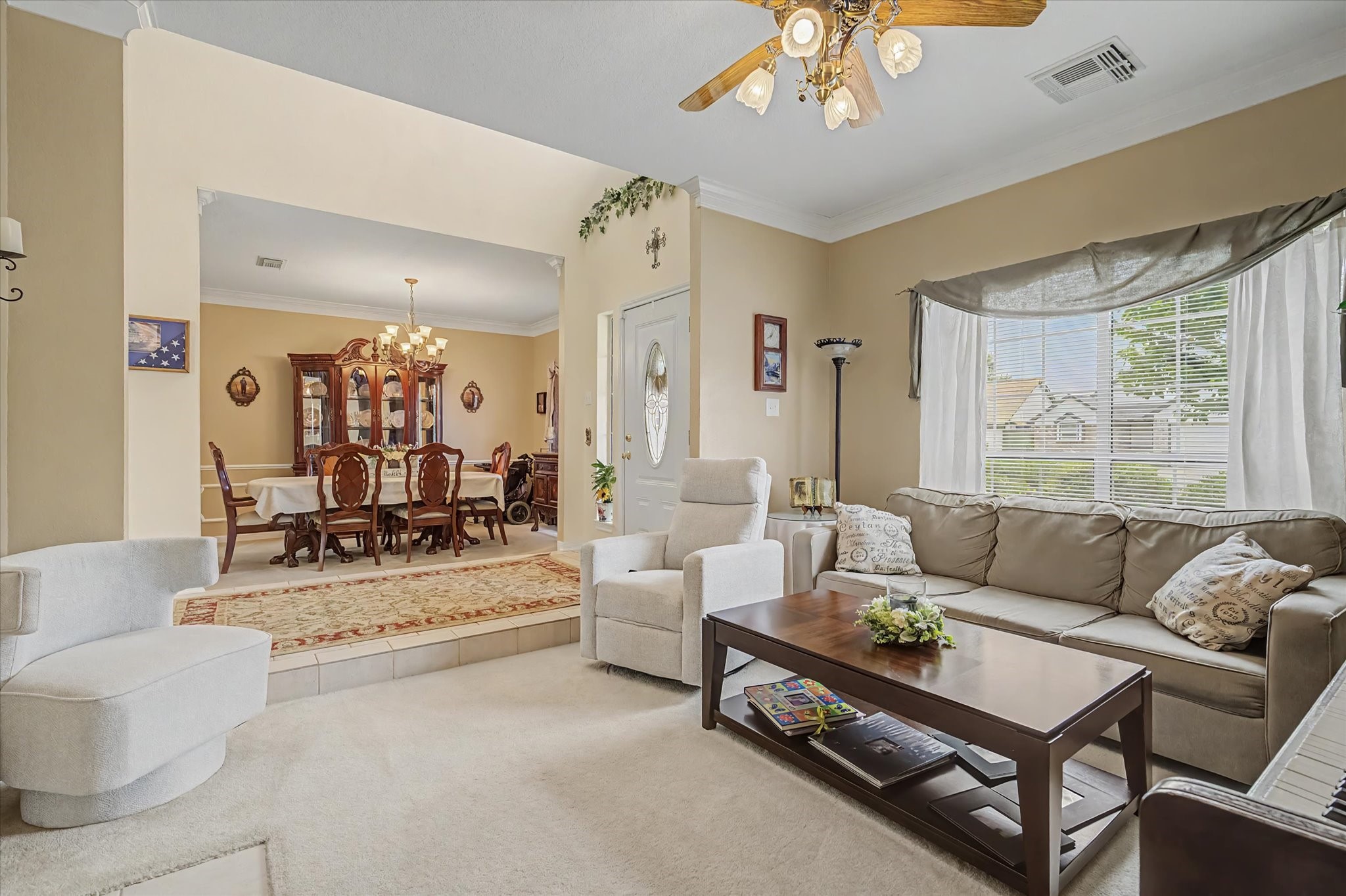 129 Lasso Street Angleton, TX 77515 - Photo 5 of 47