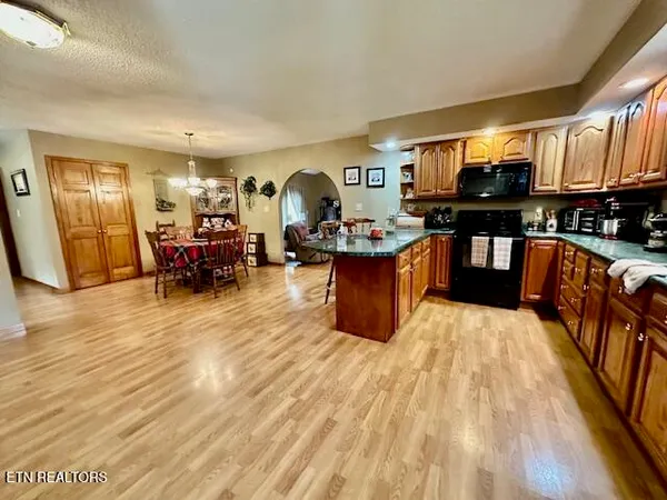 $349,000 | 200 Simpson Lane, Wallins Creek, KY 40873