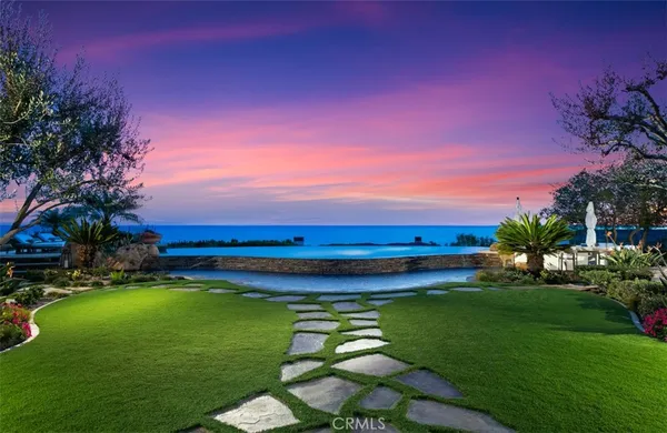 a view of an outdoor space and a yard