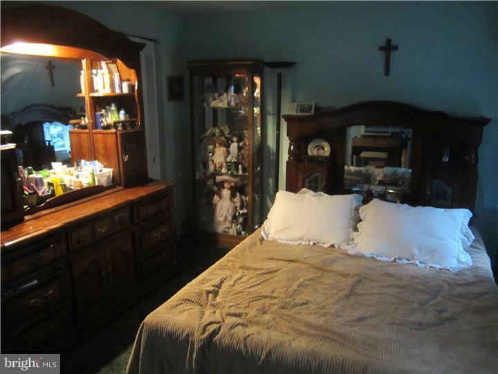 842 Andover Road Lansdale, PA 19446 - Photo 6 of 12 Bedroom - Main
