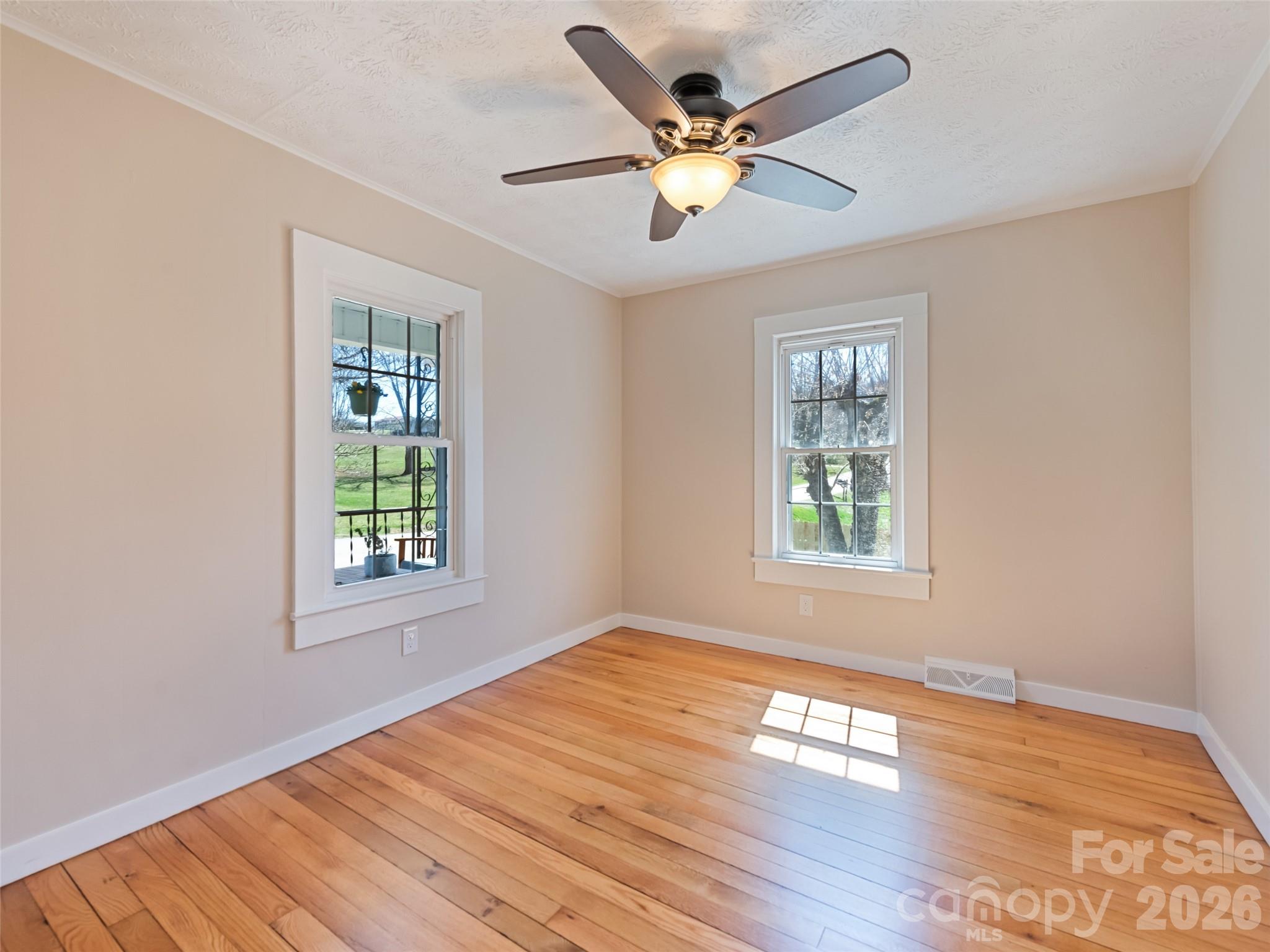 157 Morgan Street Canton, NC 28716 - Photo 20 of 37
