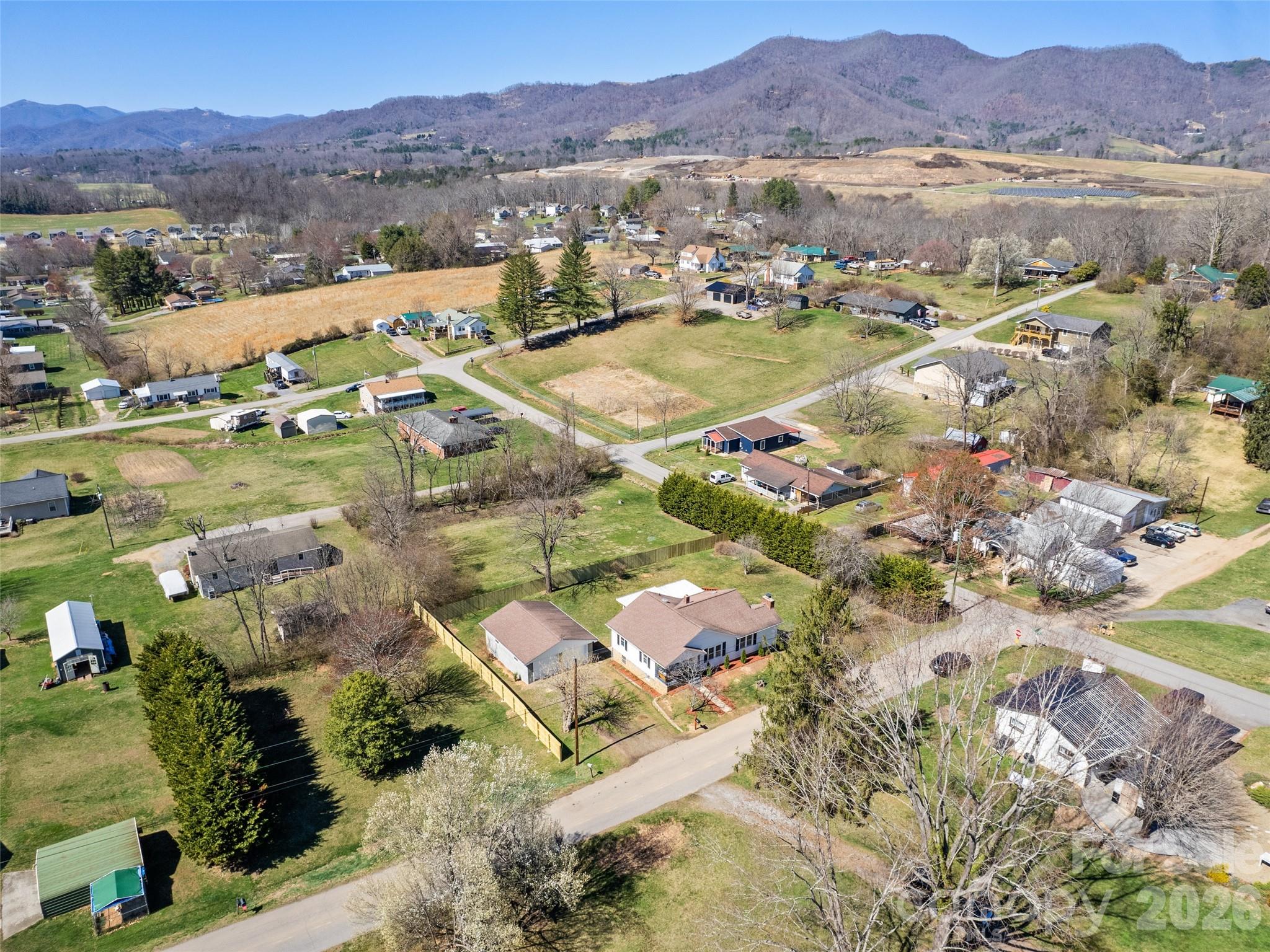 157 Morgan Street Canton, NC 28716 - Photo 36 of 37