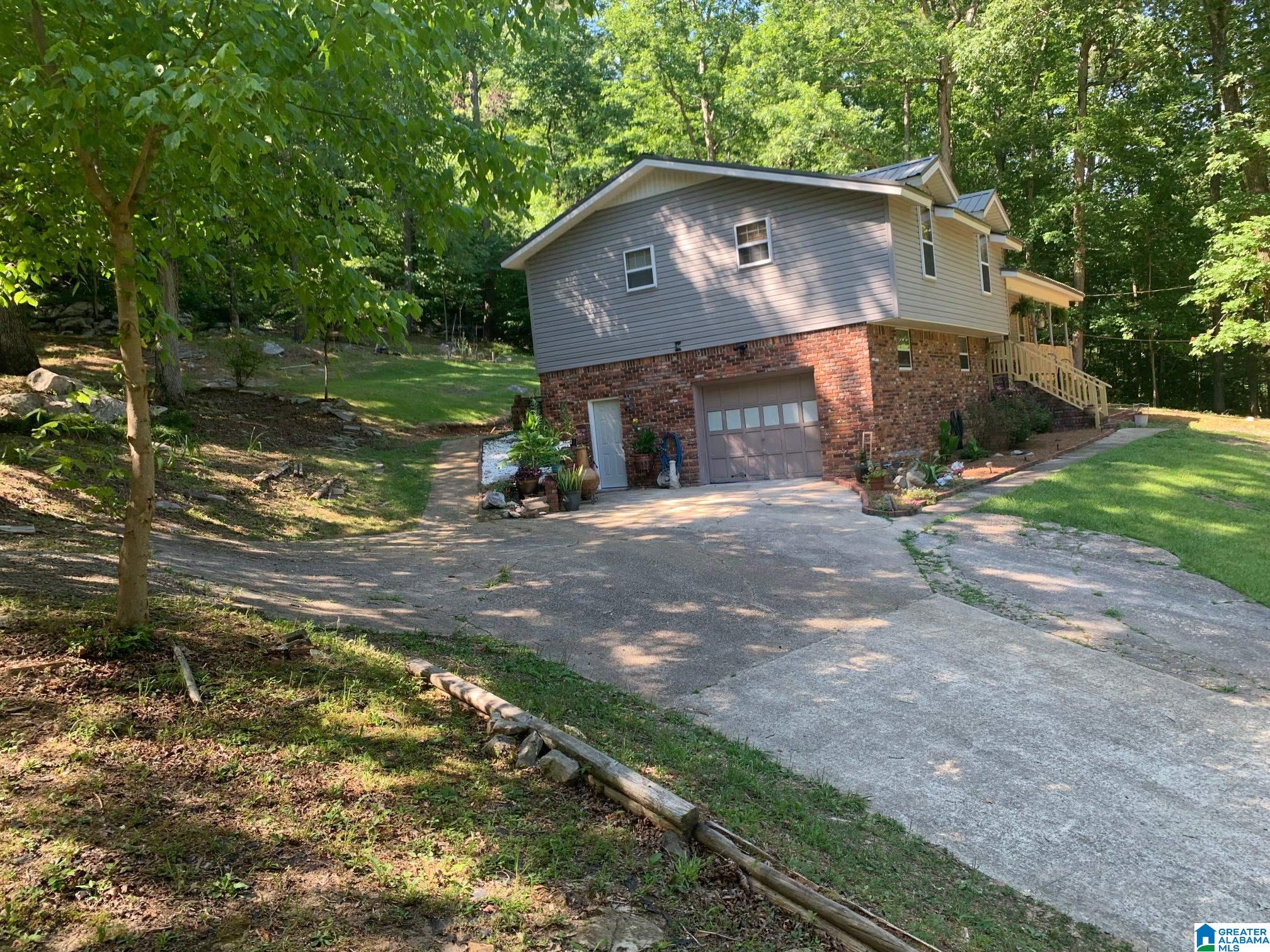 945 Mill Creek Road Warrior, AL 35180 - Photo 2 of 19