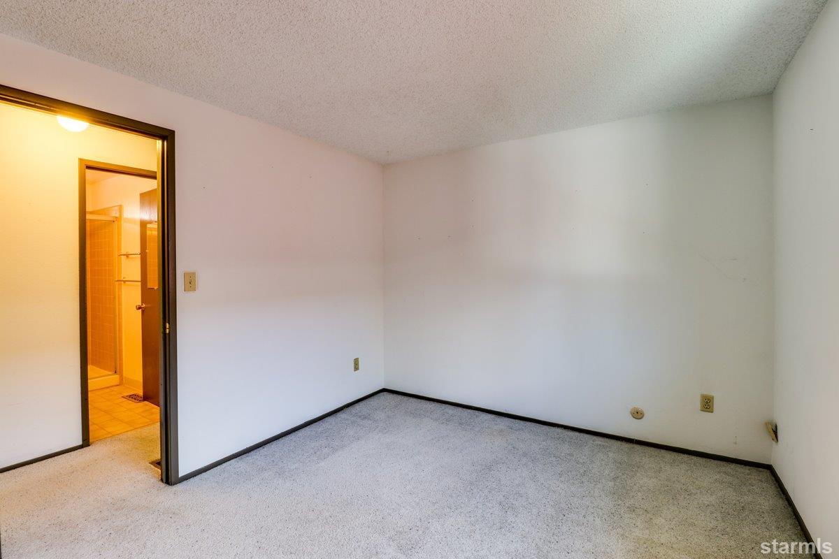 1765 Stardust Street Reno, NV 89503 - Photo 27 of 35