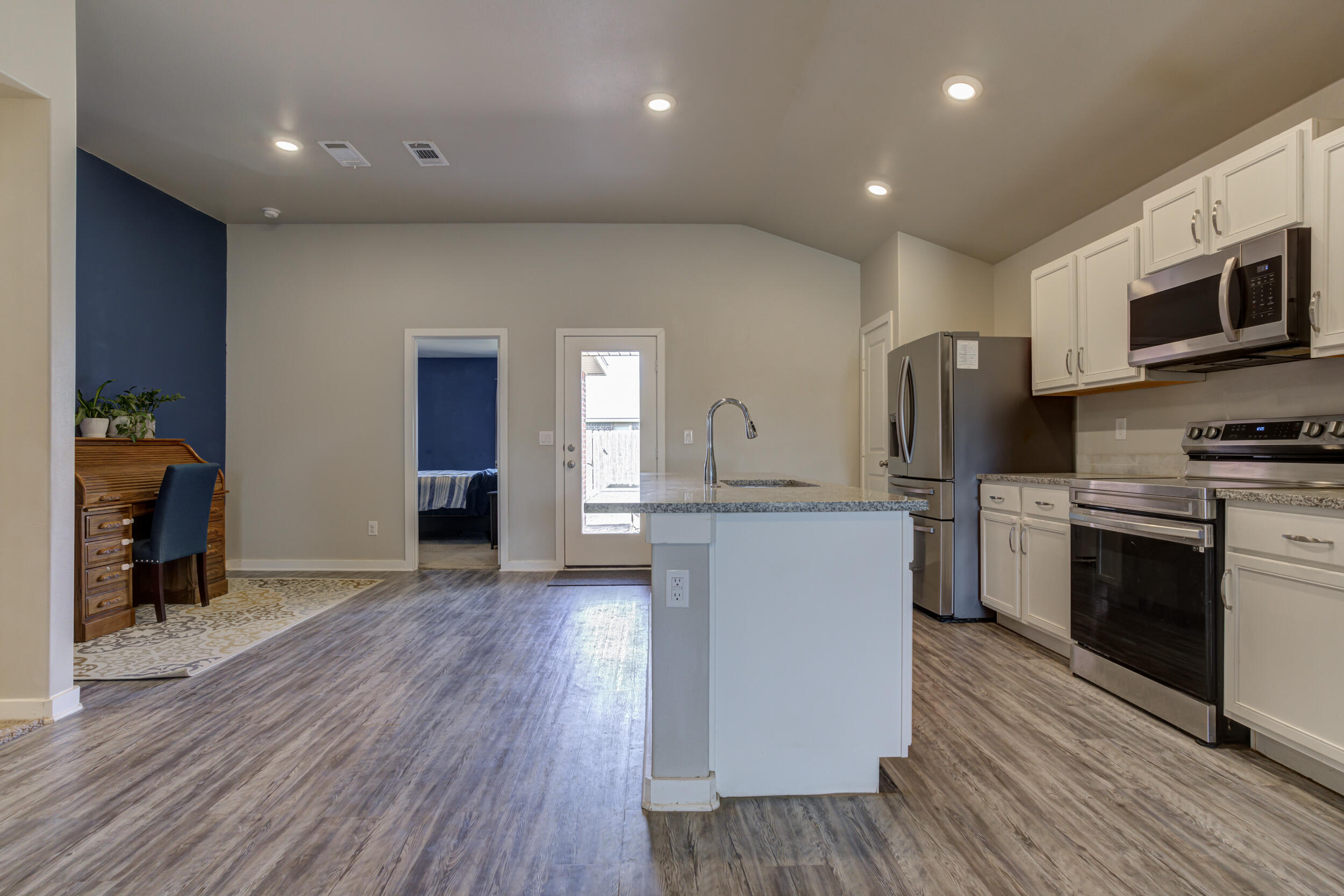 3316 Valencia Avenue Lubbock, TX 79407 - Photo 5 of 19 DSC02164_5_6_7_8