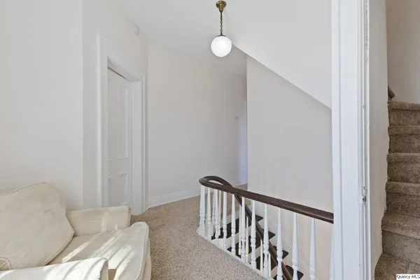 $249,900 | 2009 Hampshire Street, Quincy, IL 62301